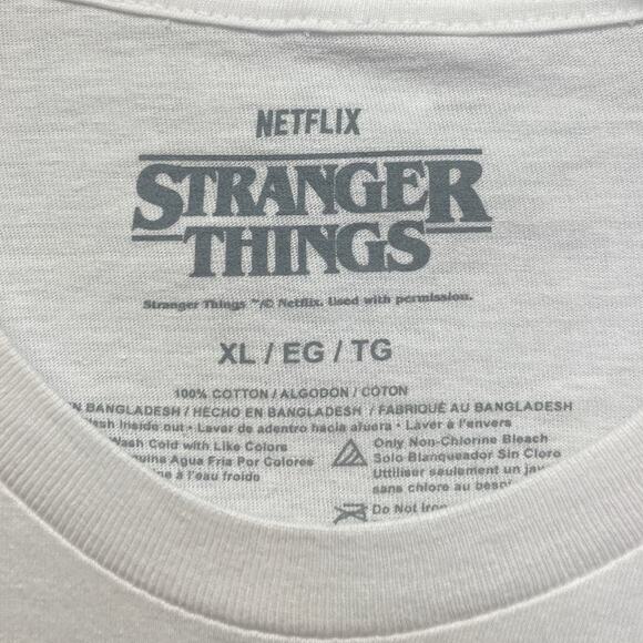 New Stranger Things Mens XL Hellfire Club 100% Cotton Short Sleeve Crew Neck Tee - Picture 3 of 3